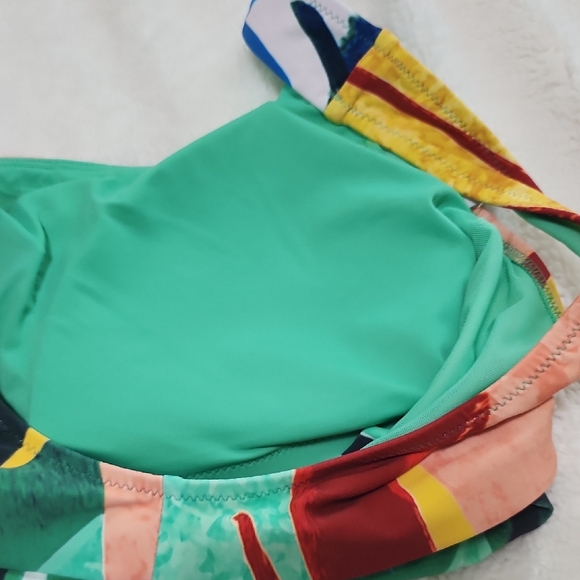 CALIA by Carrie Underwood Green and Yellow Patterned Top - Picture 4 of 6